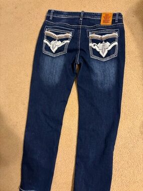 Dark Blue Women's Embroidered Pocket Jeans